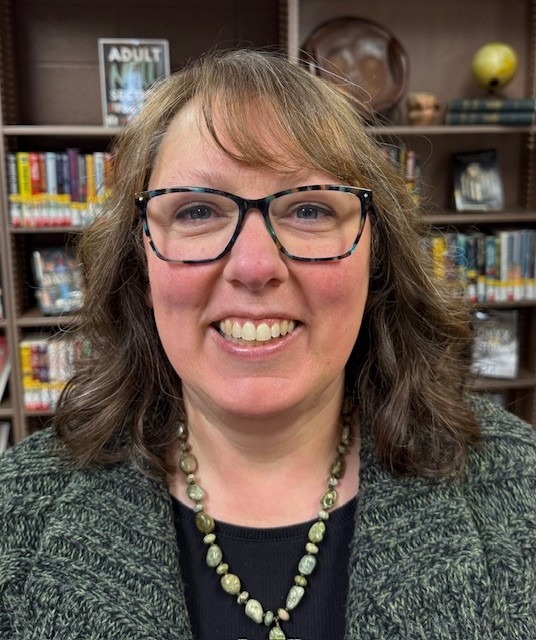 Mikki Moesch headshot.